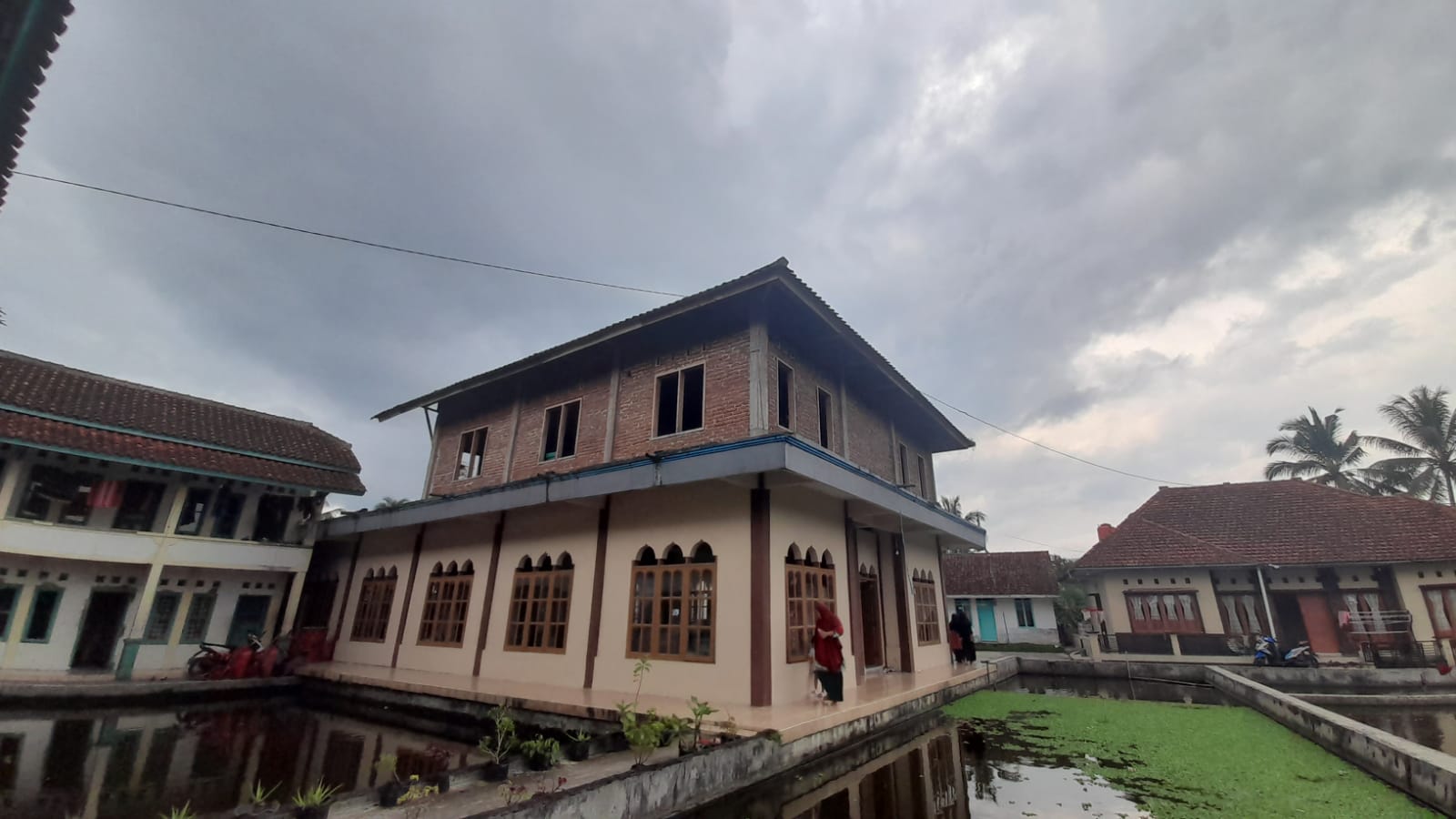 Pembangunan Pondok Pesantren Al-Hidayah Cipanengah Tasikmalaya Butuh Uluran Tangan Dermawan