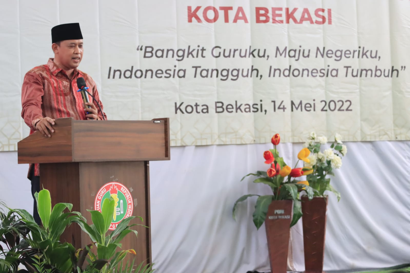 Plt Wali Kota Bekasi Halal Bi Halal Bersama PGRI Kota Bekasi