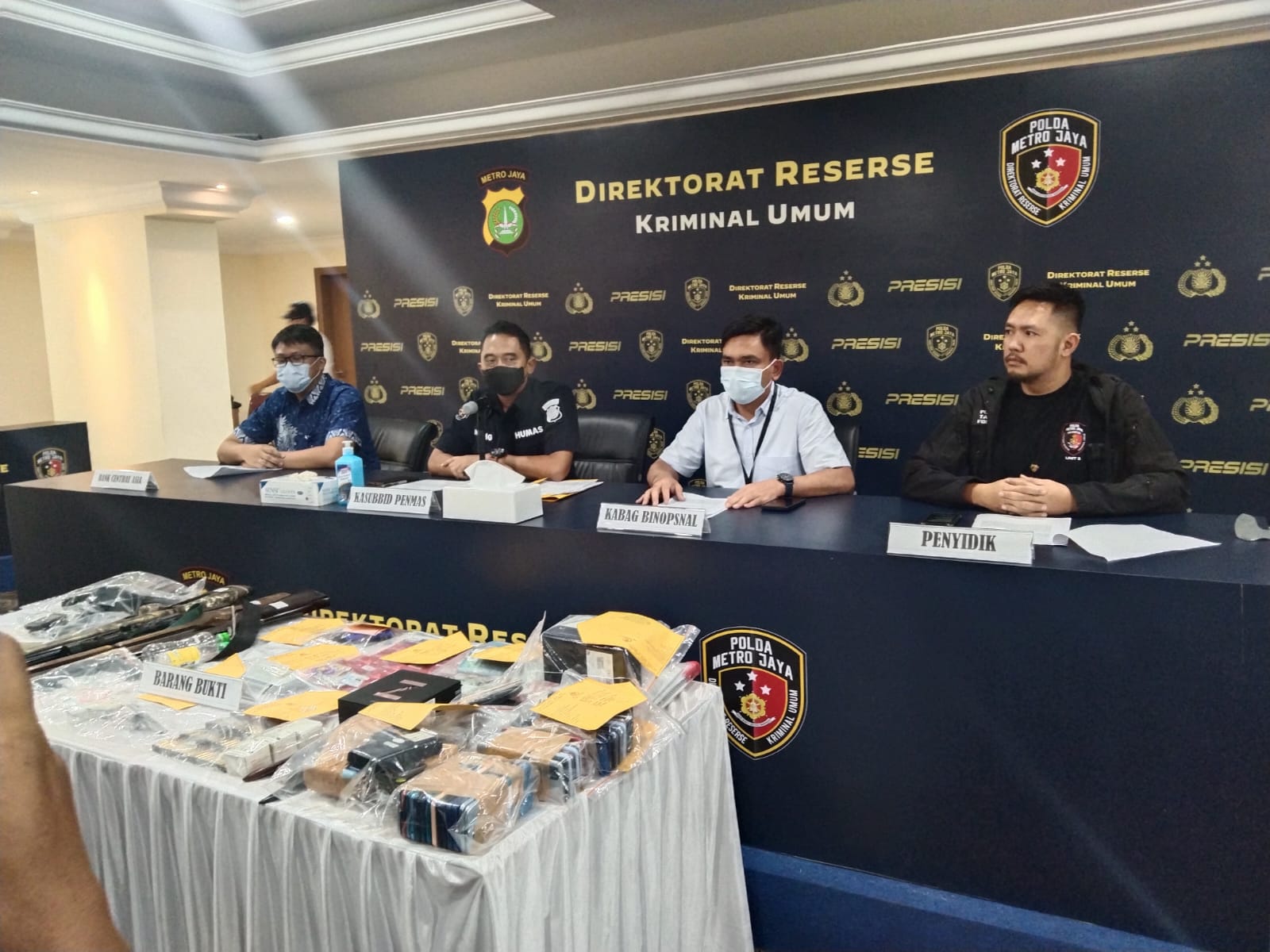 Polda Metro Jaya Ungkap Sindikat Begal Rekening dengan Modus Ilegal Akses Serta Penipuan dan Penggelapan