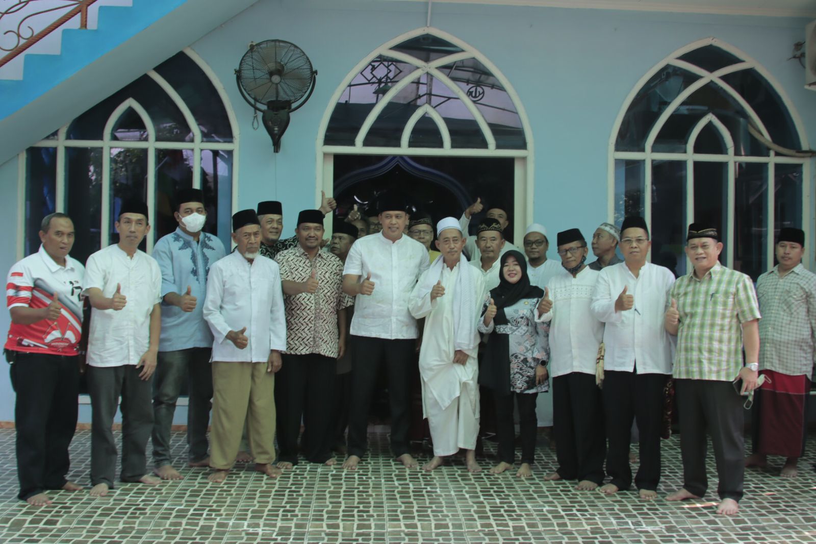 Plt Wali Kota Bekasi Solat Jumat Keliling Di Kecamatan Bekasi Utara