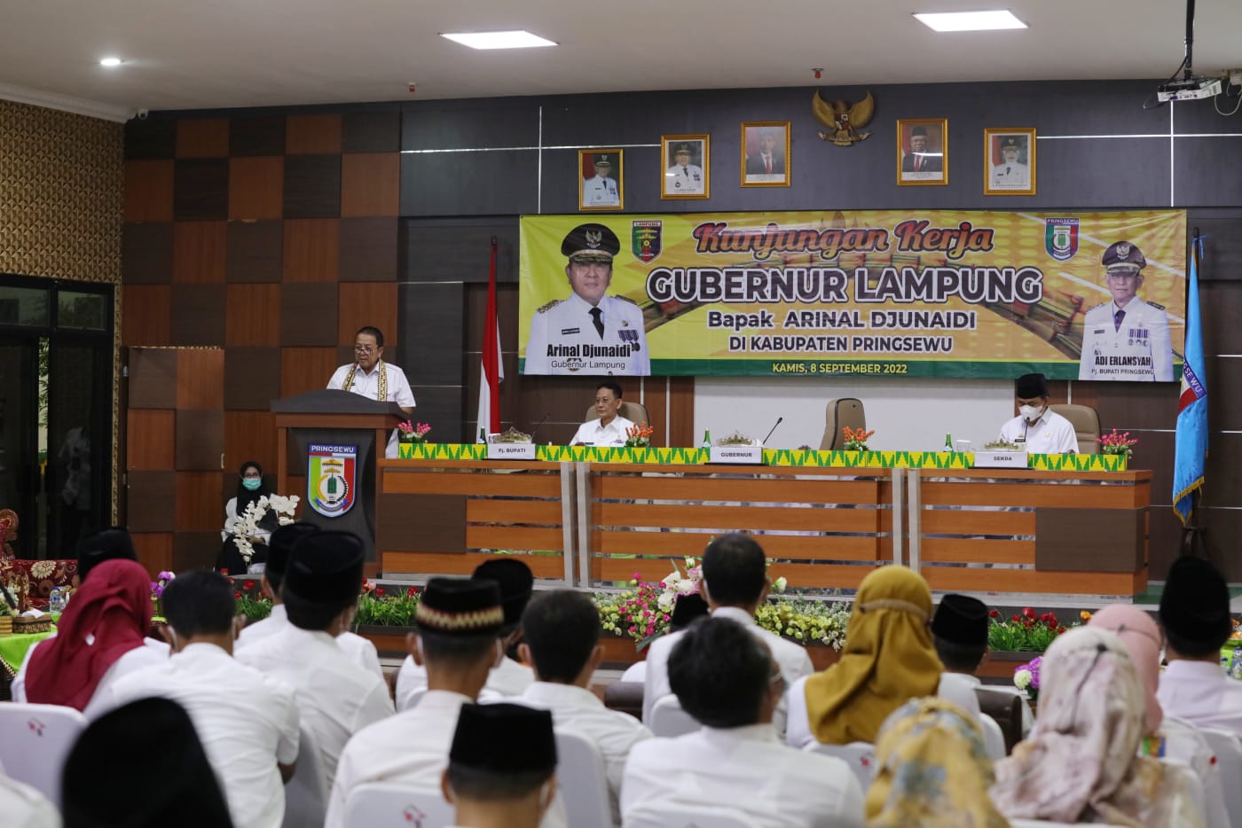 Kunjungan Kerja ke Kabupaten Pringsewu, Gubernur Arinal Minta Camat dan Kepala Pekon Bersinergi Mewujudkan Rakyat Lampung Berjaya