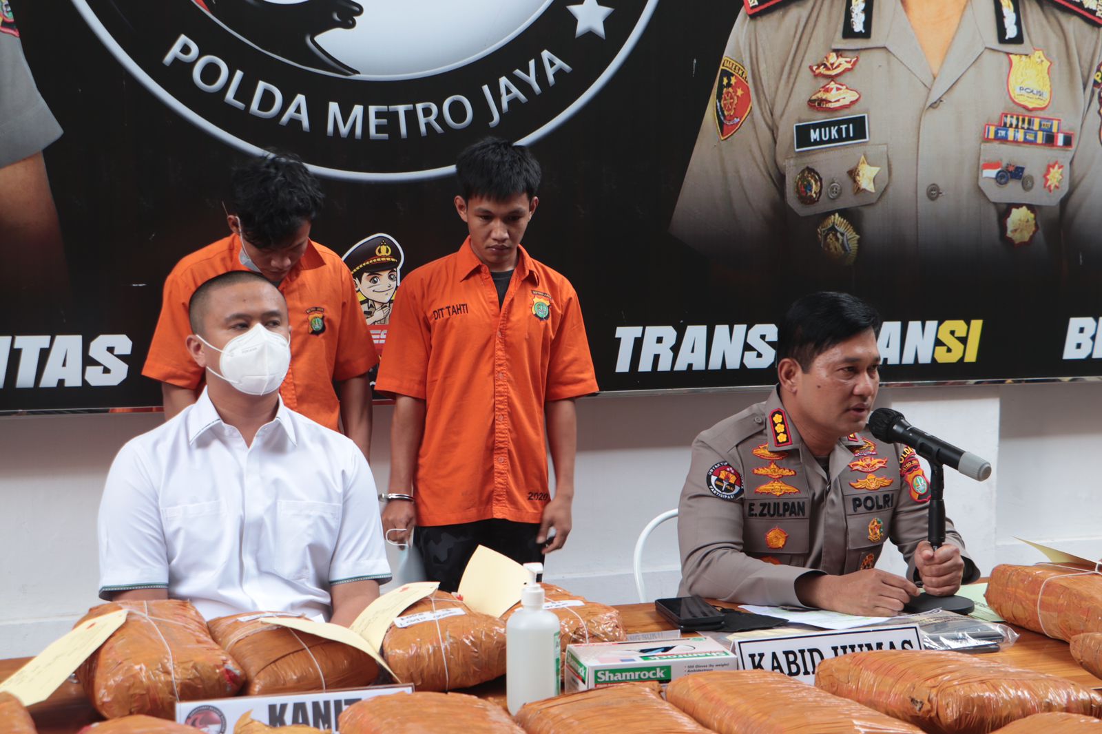 Ditresnarkoba Polda Metro Jaya, Berhasil Menangkap Kurir Narkoba Jaringan Sumatera dan Jawa