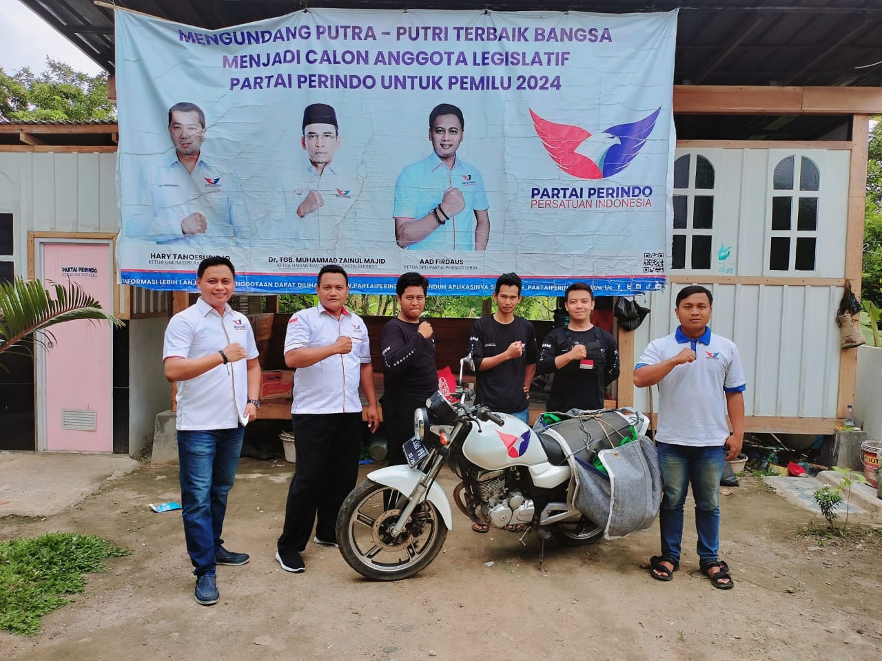 Jum’at Pulih DPD Partai Perindo Lebak Distribusikan Sembako 