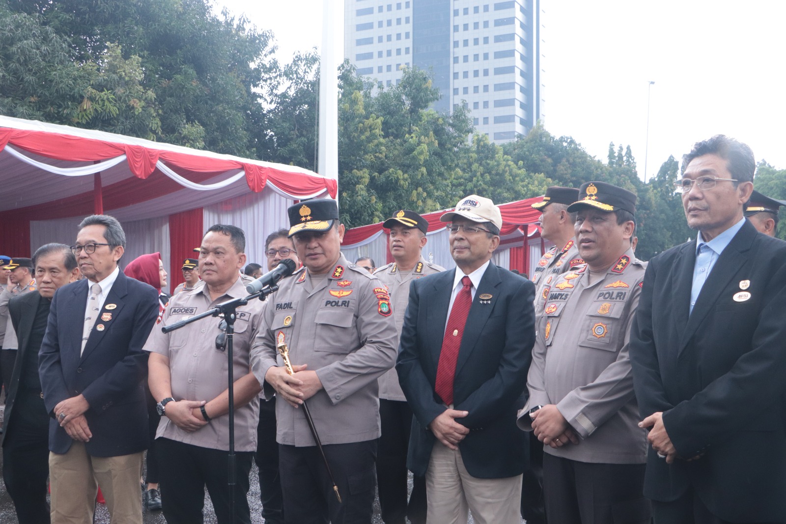 Kapolda Metro Jaya Pimpin Upacara Peringatan HUT SATPAM ke 42