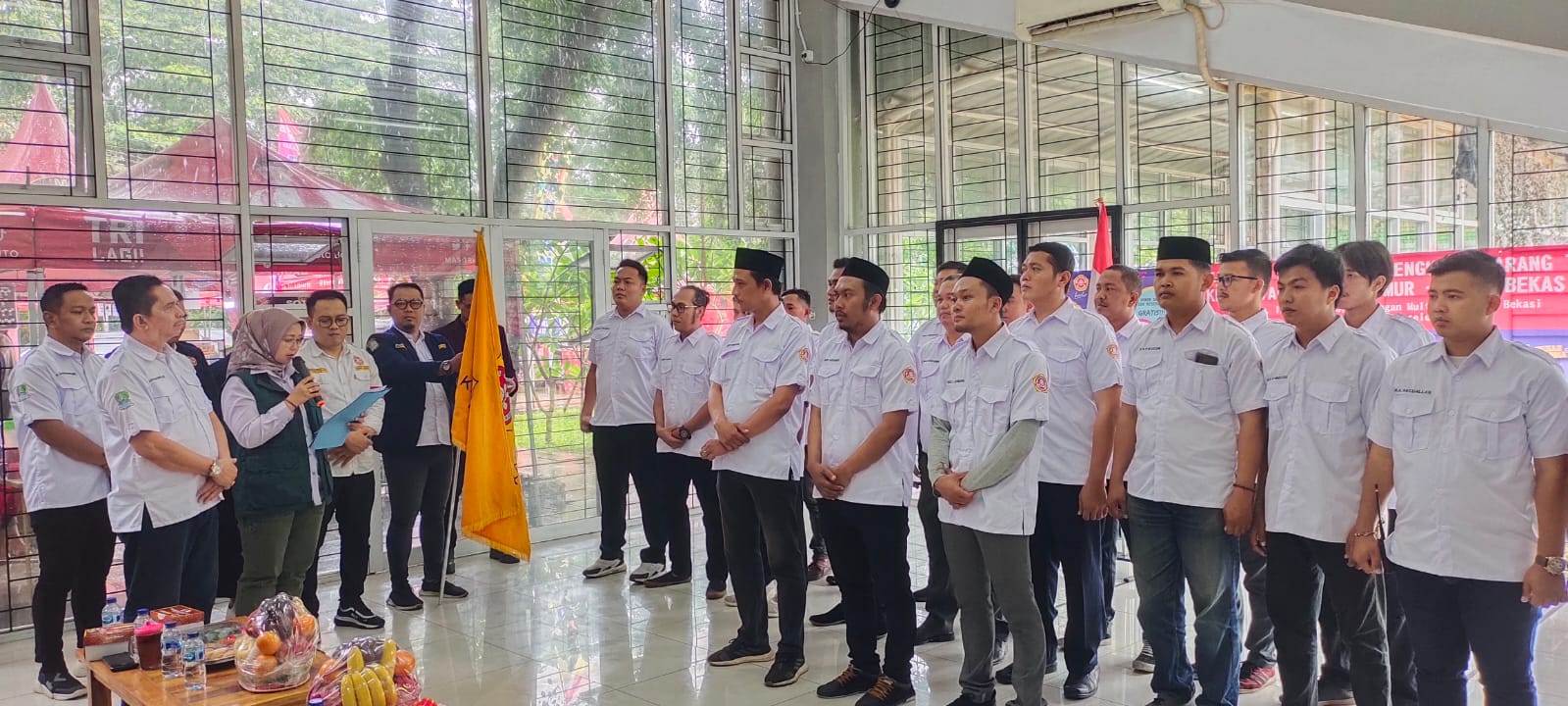 Camat Bekasi Timur Kukuhkan Pengurus Karang Taruna Kecamatan Bekasi Timur