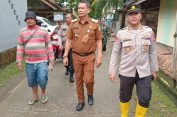 Tinjau Kondisi Warga, Camat Cikarang Pusat Turun Langsung Ke Lokasi Banjir