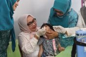 Plt Ketua TP PKK Kota Bekasi Tinjau Pelaksanaan Vaksinasi Polio