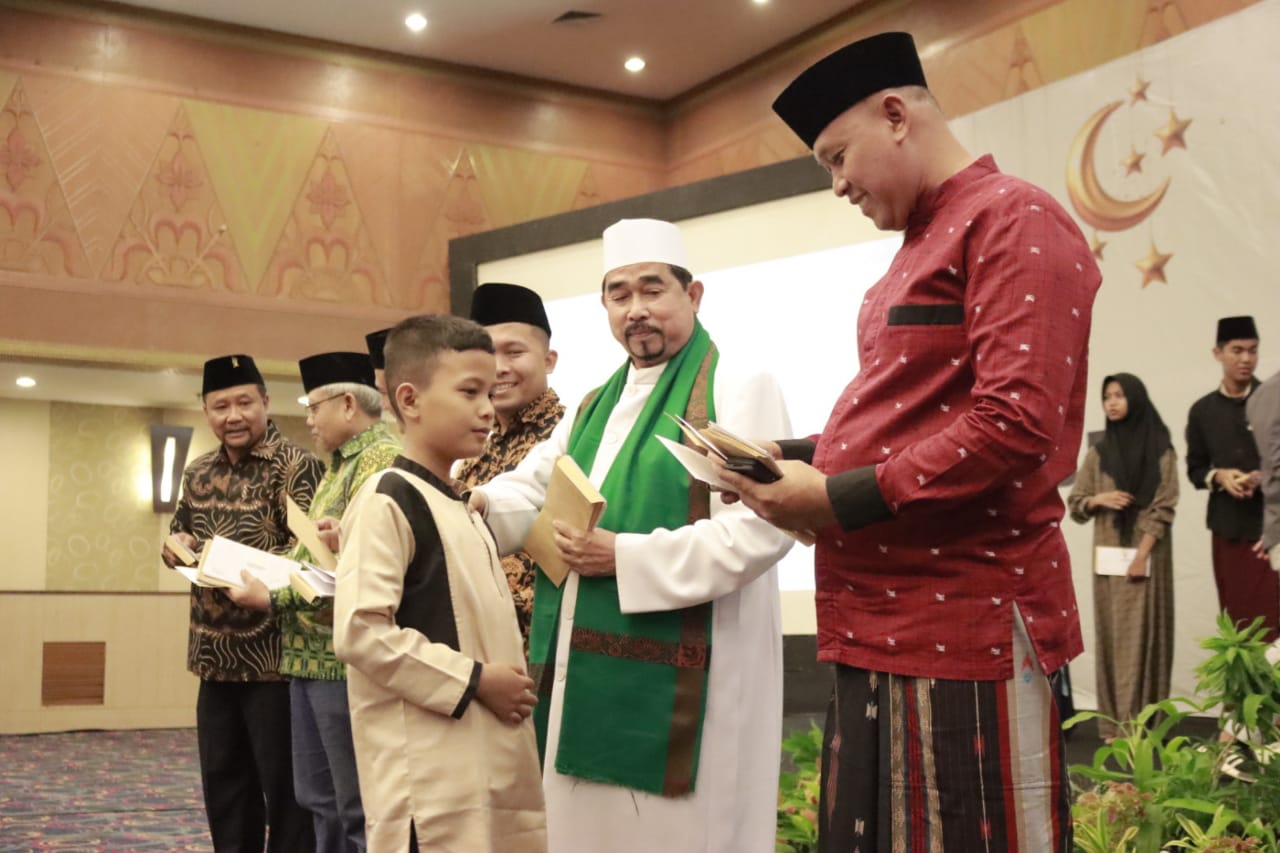 Plt. Wali Kota Bekasi Hadiri Acara Santunan Anak Yatim Oleh Himpunan Pengusaha Nahdliyin (HPN) Kota Bekasi