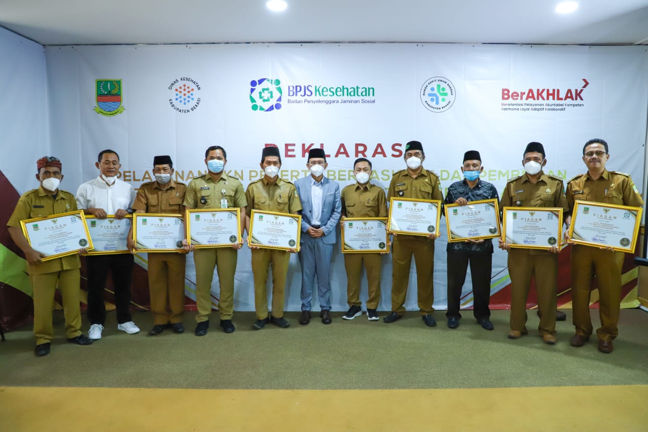 Kepersertaan JKN Terbanyak, 10 Desa Menerima Penghargaan dari Pemkab Bekasi