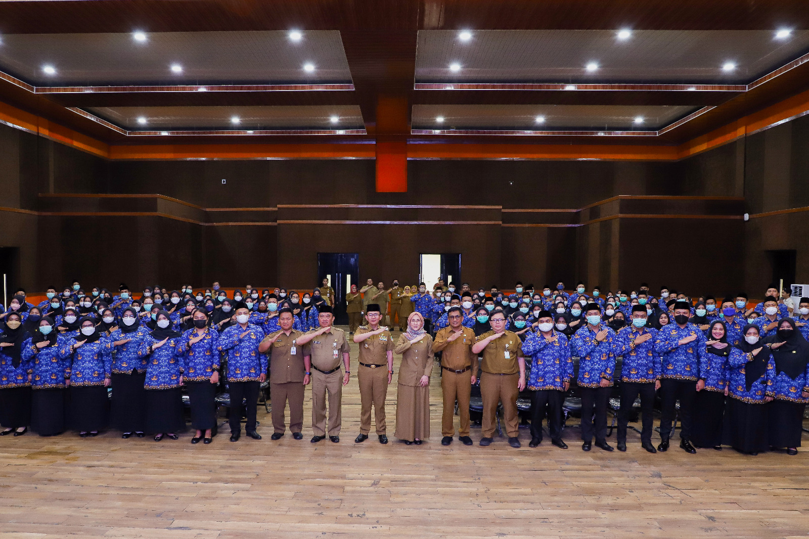164 Pegawai P3K Nakes Dilantik, Pj Bupati Bekasi Sampaikan Tiga Pesan Penting