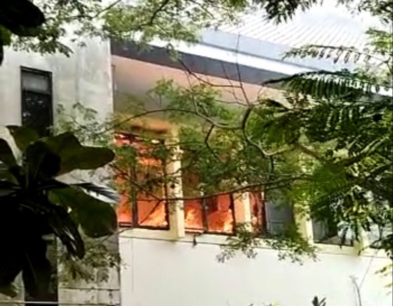 Kebakaran di Ruang Kantor Disdik Kabupaten Bekasi