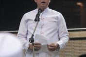 Malam Nuzulul Qur’an, Plt Walikota Bekasi Shalat Tarawih di Masjid Agung Al-Barkah