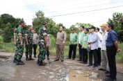 Gubernur Lampung Tinjau Langsung Kondisi Jalan di Rumbia Lampung Tengah