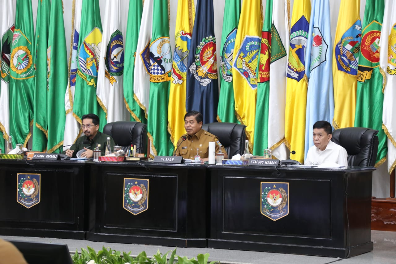 Mendagri Minta Kepala Daerah Perhatikan Kenaikan Harga Komoditas Pangan