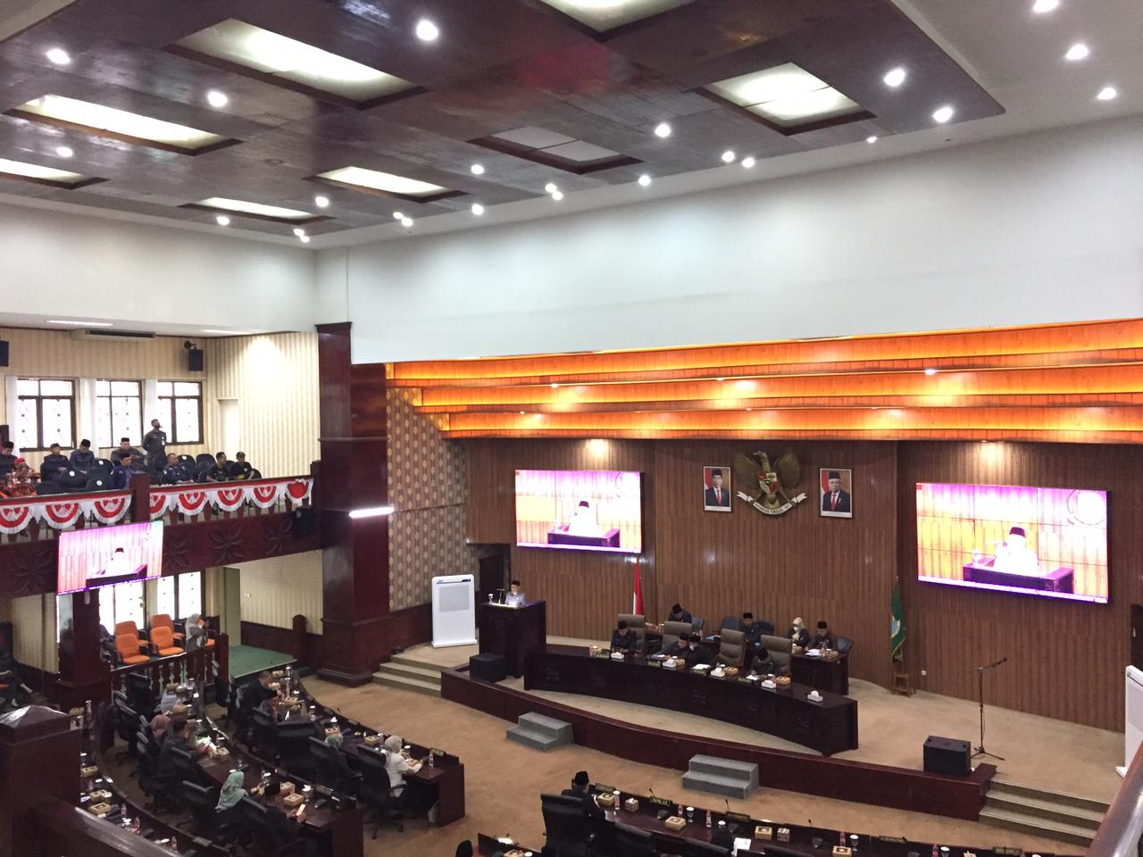 Setwan DPRD Kota Bekasi Bacakan Rancangan Keputusan Tentang Penugasan Banggar