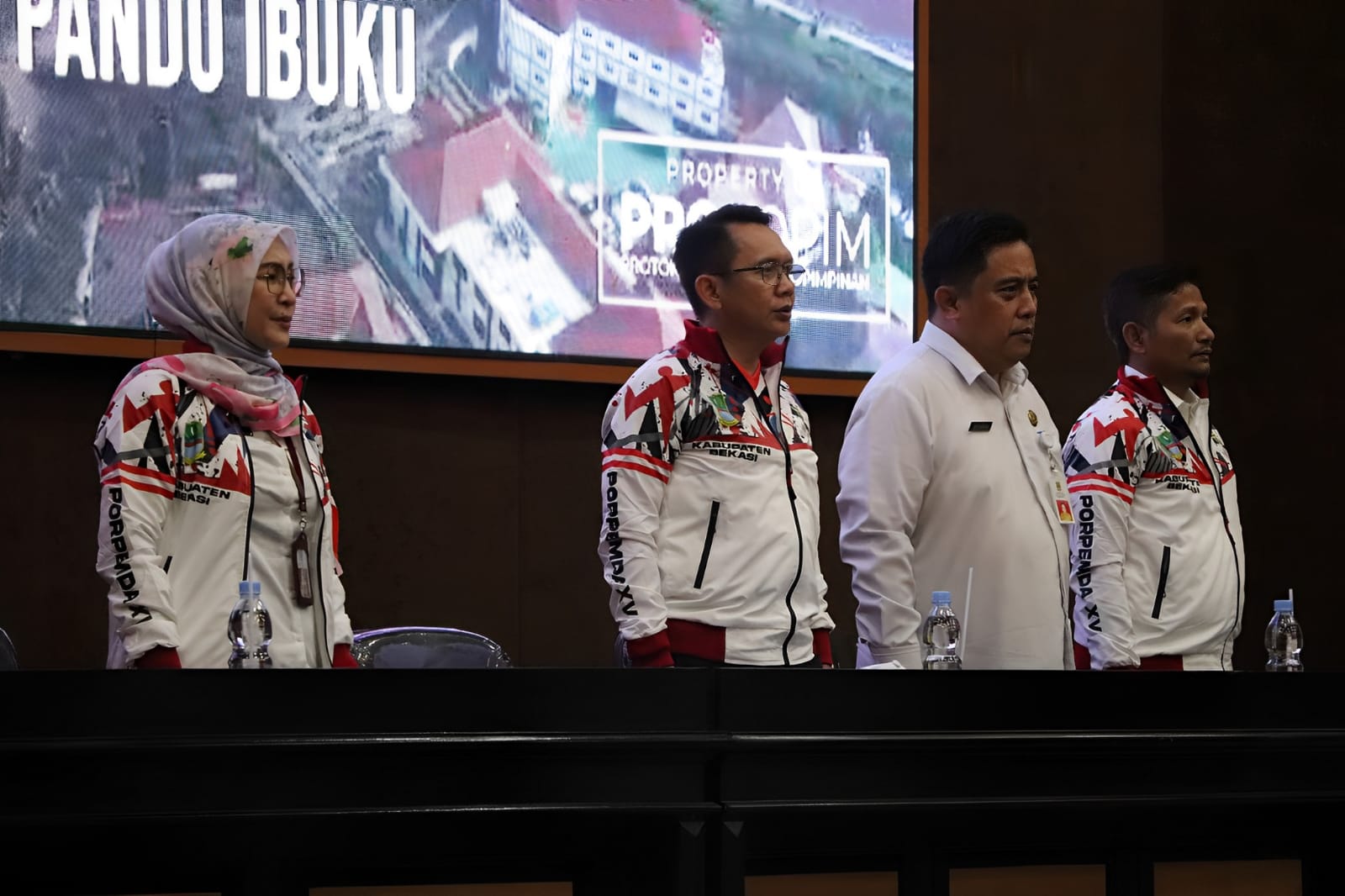 Pemkab Bekasi Lepas Kontingen Porpemda Ke 15 Jawa Barat