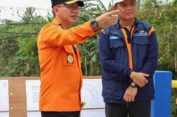 Kadis SDABMBK Dampingi Pj Bupati Bekasi Tinjau Revitalisasi Jembatan Pasar Rengas Cibitung