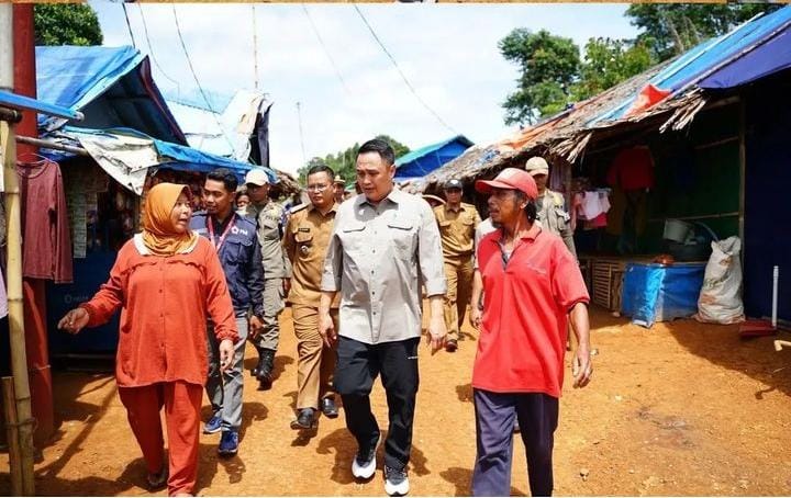 Pj. Bupati Lebak Tinjau Hutara Masyarakat di Lebakgedong