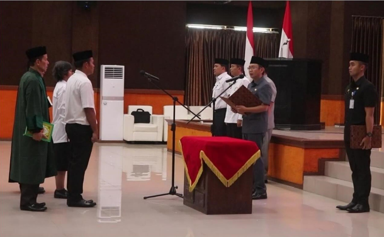 Lantik Ratusan Kepala Sekolah, Pj Bupati Bekasi Berpesan PPDB Prioritaskan Untuk Warga Misikin