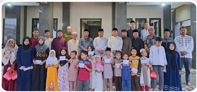 Camat Bantargebang Gelar Bukber dan Tarling