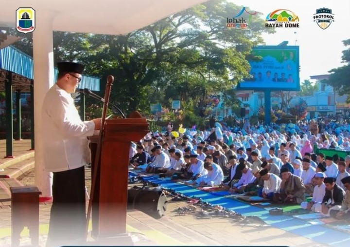 Pj Bupati Lebak Bersama Ribuan Masyarakat Laksanakan Shalat Idul Fitri 1445 H di Alun-alun Rangkasbitung