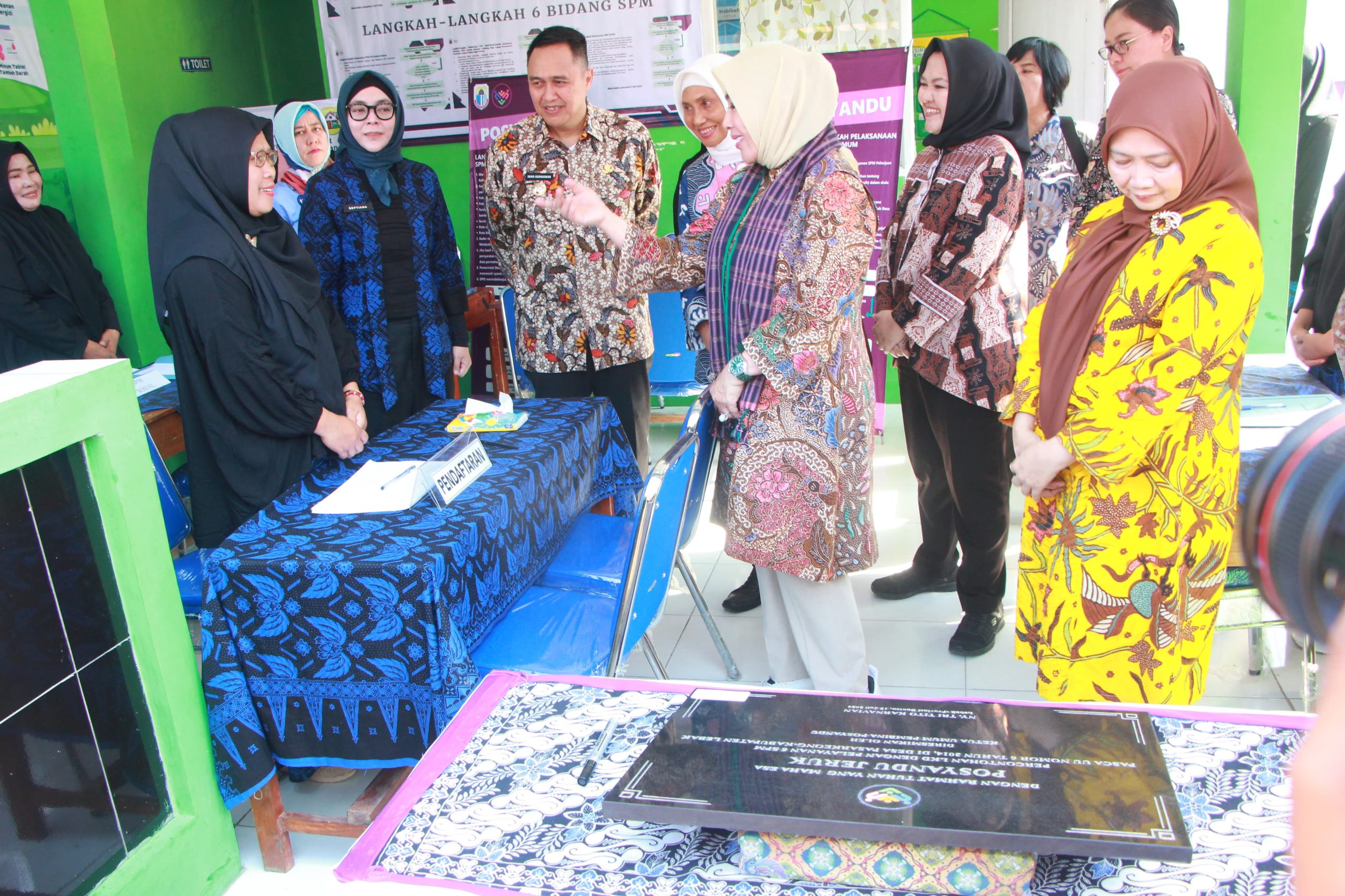 Tri Tito Karnavian Kunjungi Pilot Project Pelayanan 6 SPM di Lebak