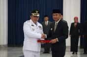 Pj Gubernur Jawa Barat Lantik Dedy Supriyadi sebagai Pj Bupati Bekasi