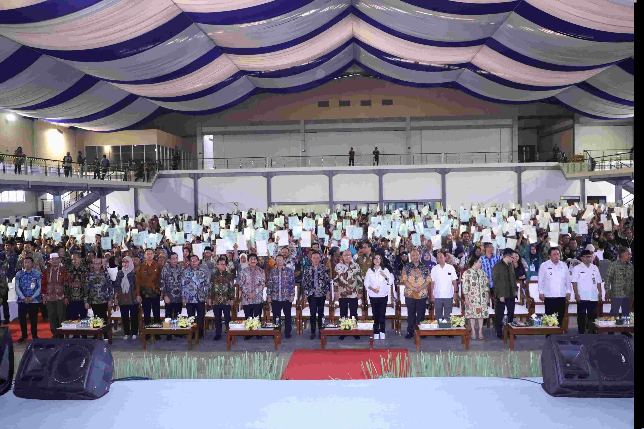 Pj Bupati Bekasi Hadiri Penyerahan Ribuan Sertifikat Elektronik Dari Kementerian ATR/BPN