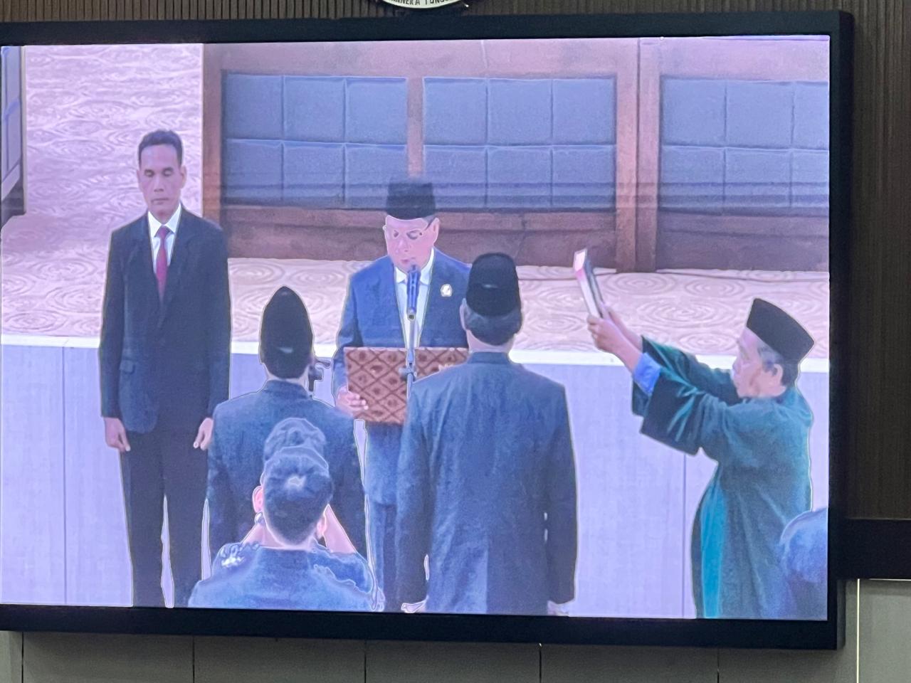 DPRD Banten lantik dua anggota PAW Fraksi PDI Perjuangan dan Fraksi Golkar