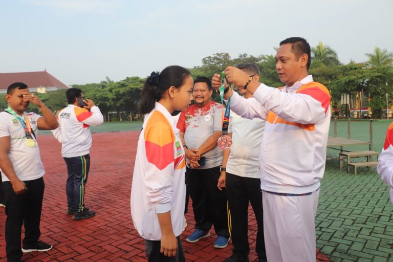 Wakil Bupati Bekasi Apresiasi Pegiat KORMI Berhasil Sumbang Medali di FORNAS VIII 2025