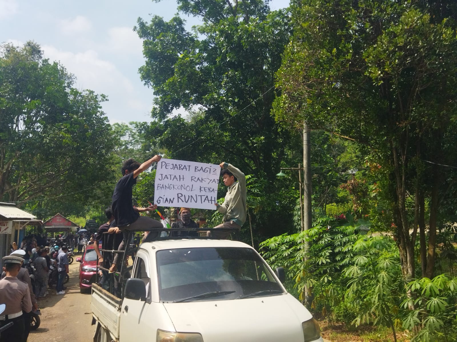 Warga TPA Bangkonol Protes Kerjasama Pemkab Pandeglang dan Tangsel, Tuntut Infrastruktur yang Layak