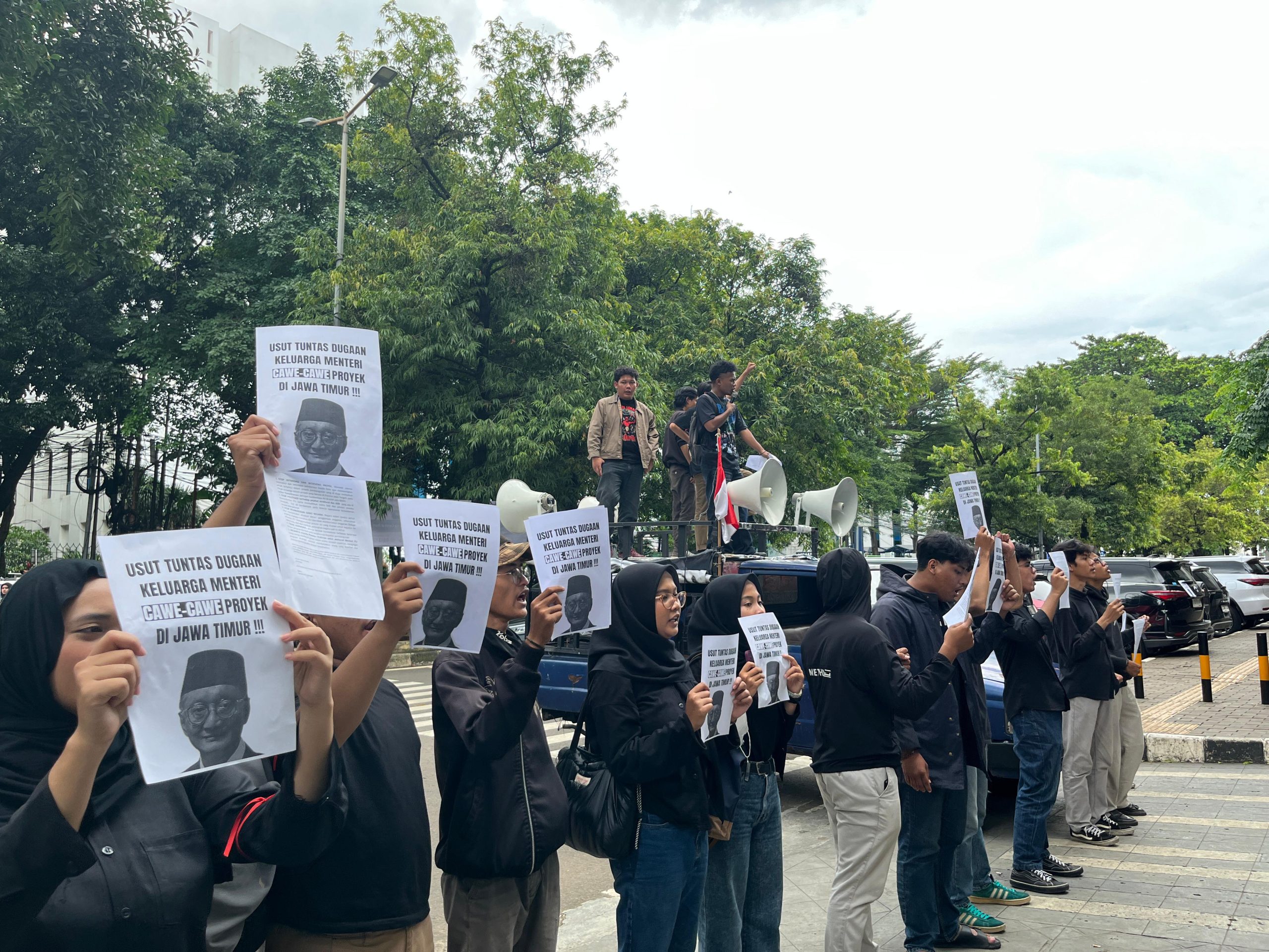 KMPPI : Keluarga Menteri PU Diduga Atur Proyek 