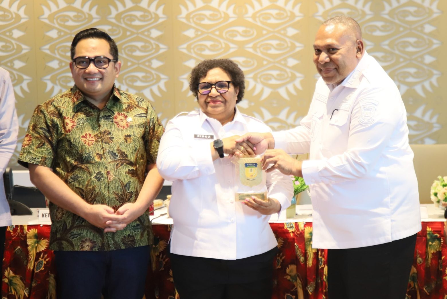 Wamendagri Ribka Tegaskan Komitmen Transformasi Ekonomi Perbatasan Papua