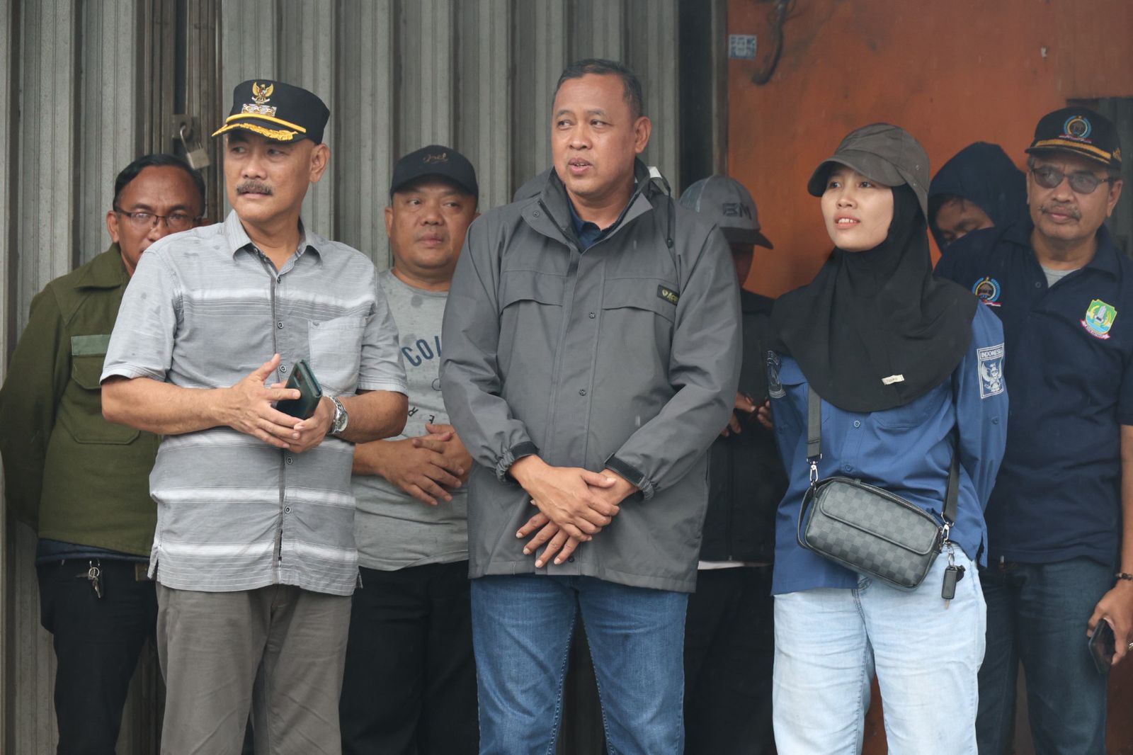 Tri Adhianto Tinjau Jalan Caringin, Tertibkan Truk Bertonase Besar