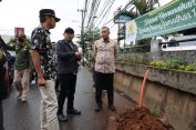 Wali Kota Bekasi Tinjau Langsung Galian Fiber Optic di Pondok Gede