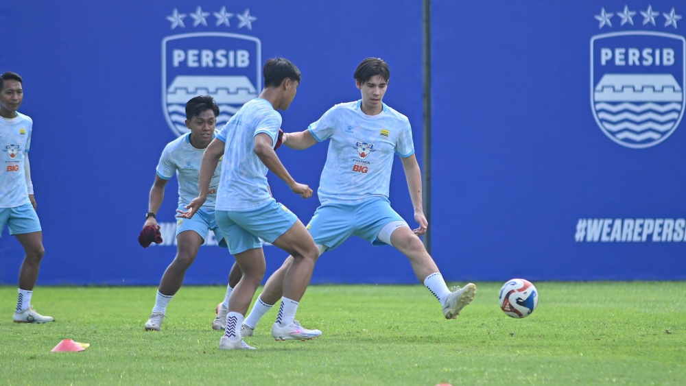 Dion Markx Curi Perhatian Bojan Hodak di Latihan Persib Bandung