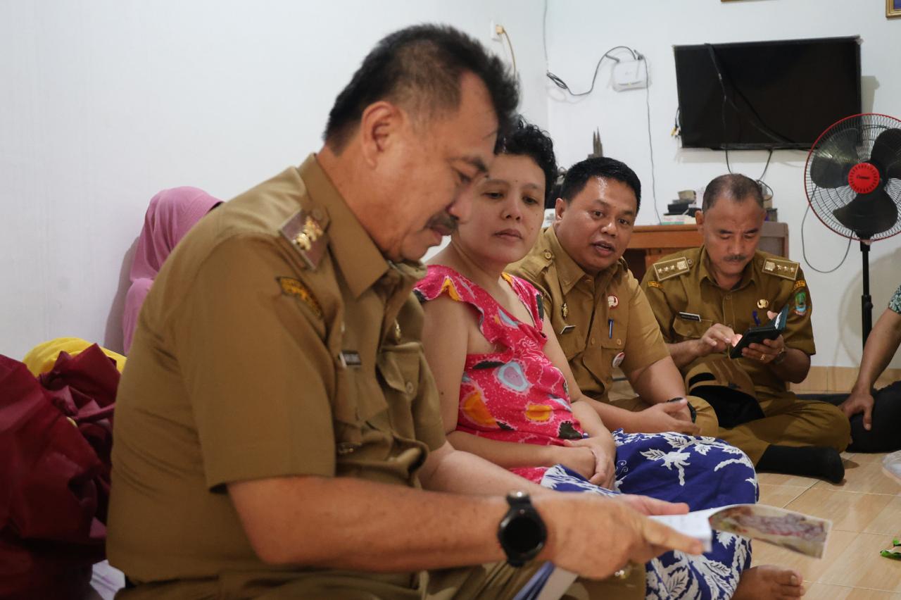 Kadinsos: Wawali Bekasi Pastikan Bantuan Sosial Tepat Sasaran di Mustikajaya