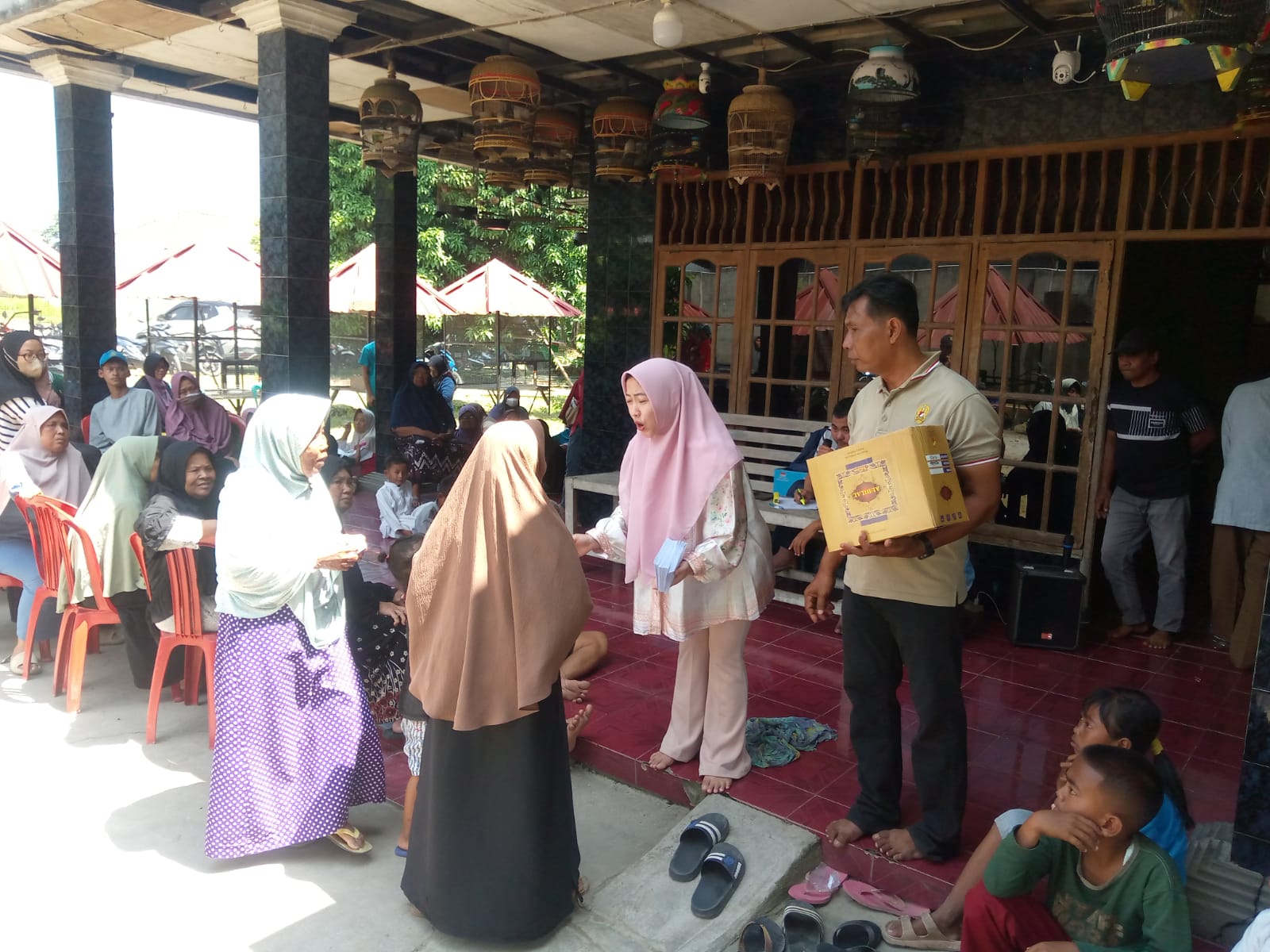 H Rusdi Santuni 2.700 Janda, Yatim, dan Dhuafa di Muktiwari