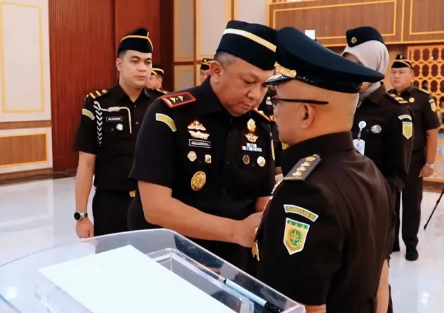 Empat Pejabat Kejati Sumsel Dilantik, Ini Pesan Ketut Sumedana