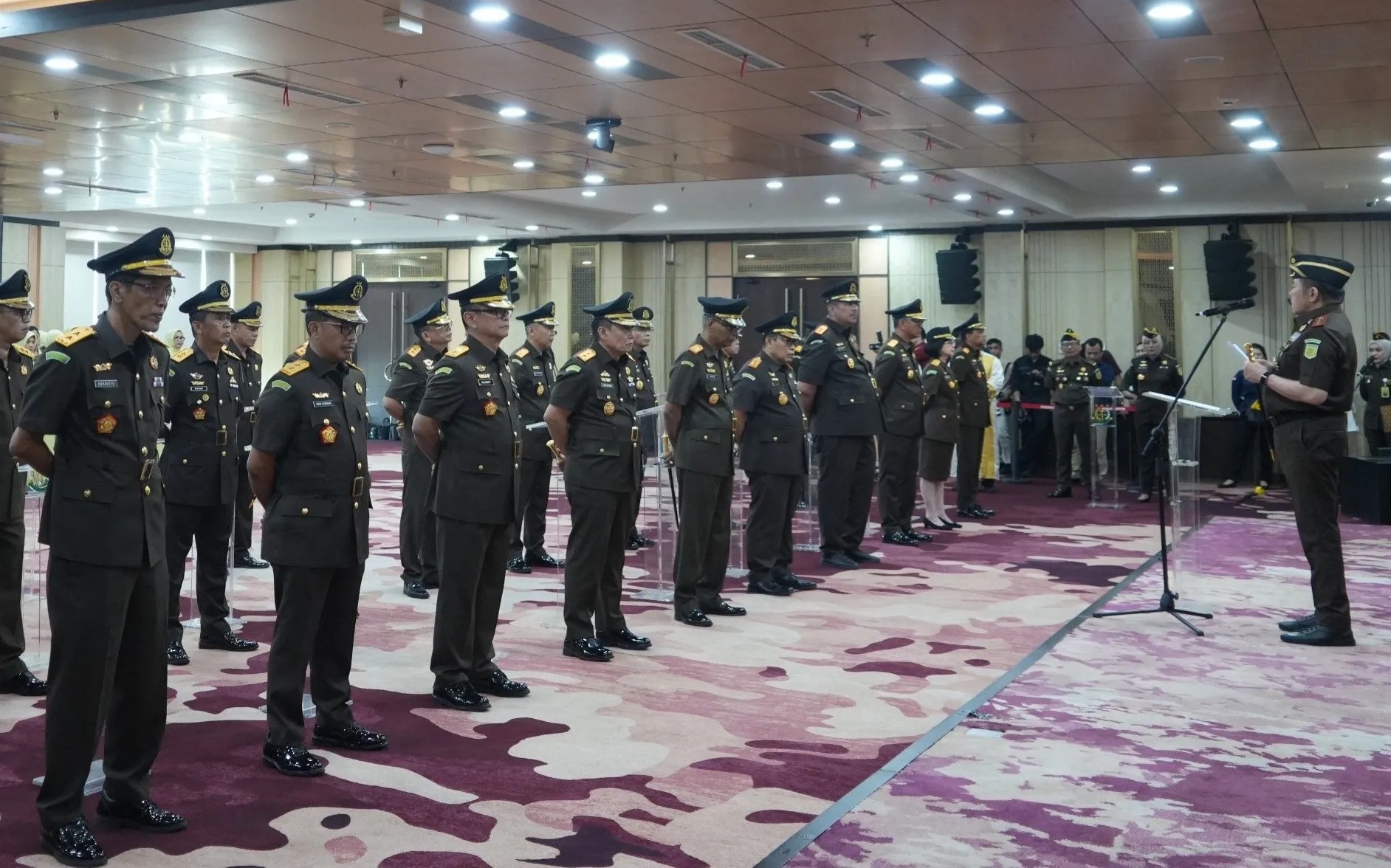 Jaksa Agung Lantik 14 Kajati dan 16 Pejabat Kejaksaan, Berikut Daftar Namanya