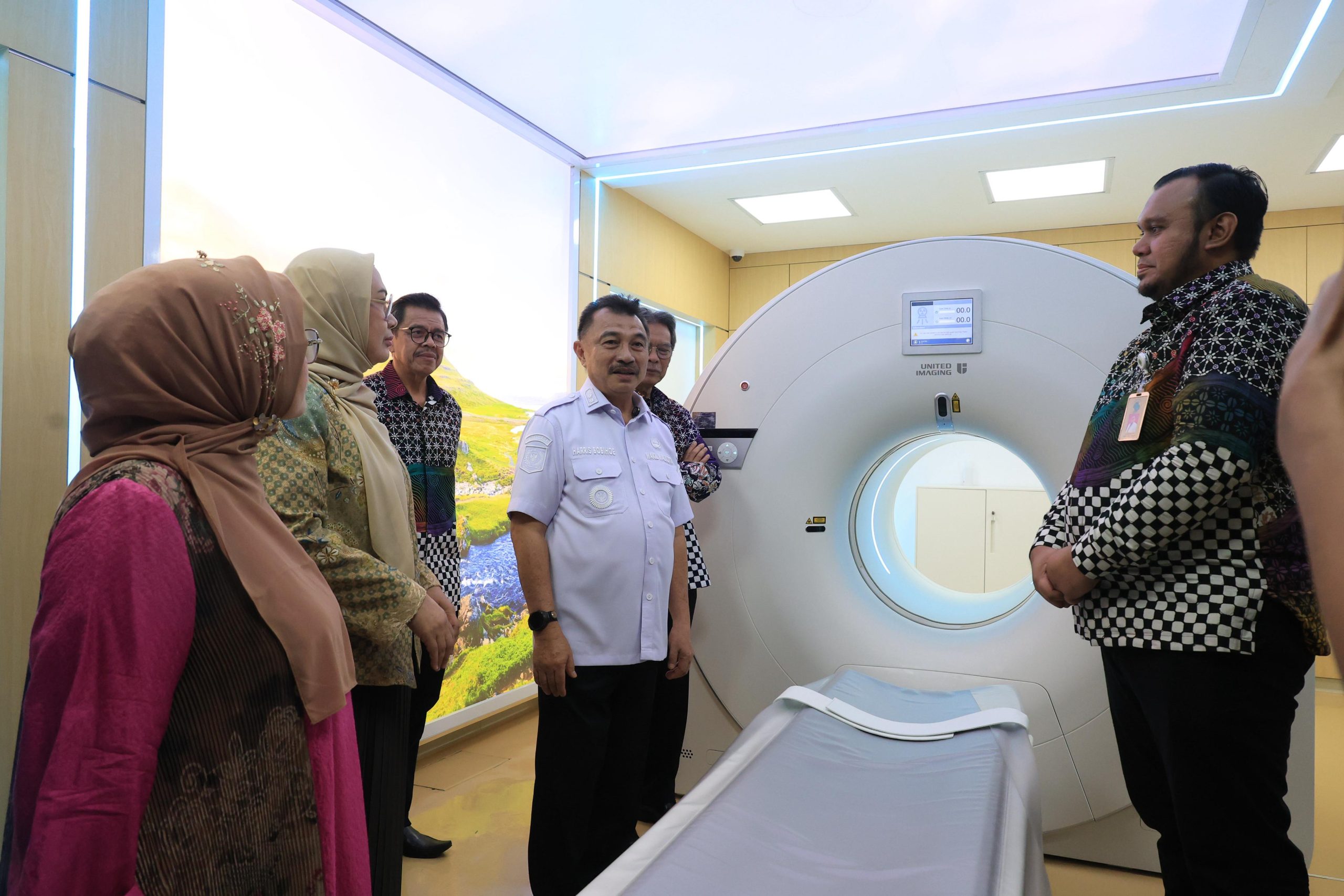 Wakil Wali Kota Bekasi Resmikan Layanan Kedokteran Nuklir, Perkuat Diagnosis Kanker Modern