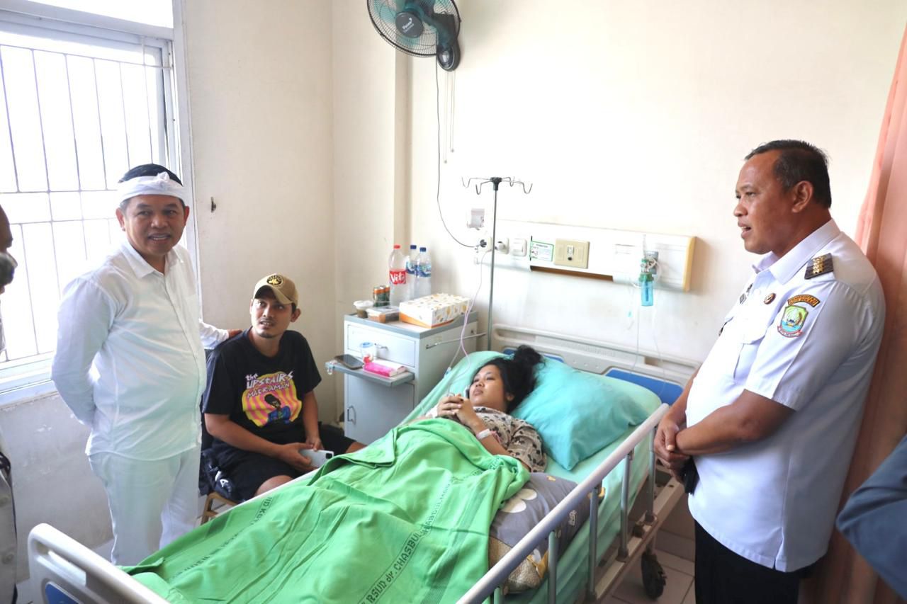 Dedi Mulyadi dan Wali Kota Bekasi Pastikan Korban Kecelakaan Kereta Terlayani Optimal