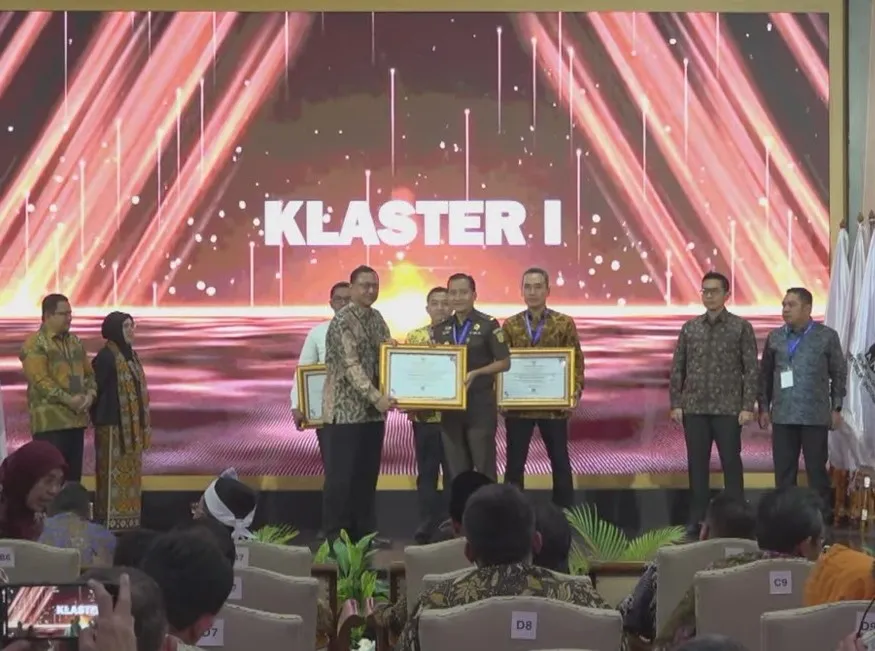 Raih Predikat Sangat Memuaskan, Kejaksaan RI Terima Penghargaan Kearsipan Kategori AA dari ANRI