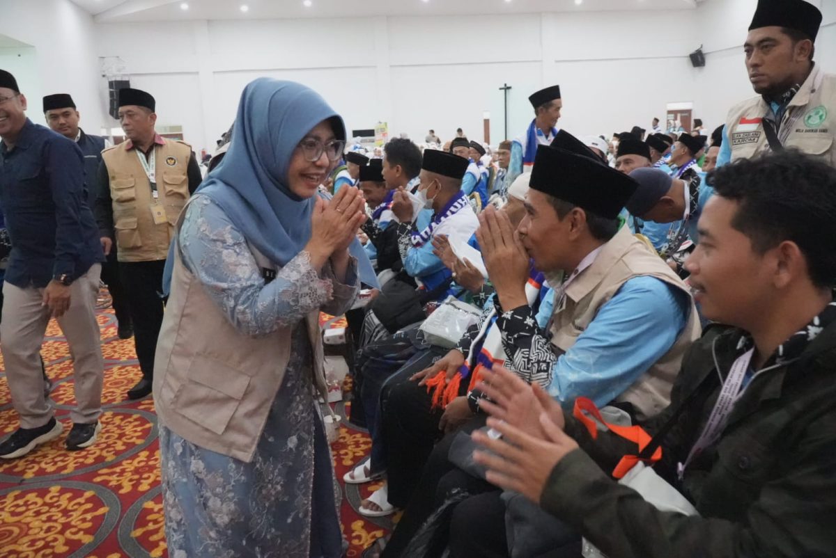 388 Jemaah Haji Kloter 13 Asal Pandeglang Berangkat ke Tanah Suci
