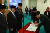 Wali Kota Bekasi Rotasi Dua Pejabat Eselon II, Disnaker Ditarget Kirim Tenaga Kerja ke Luar Negeri
