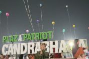 Festival Balon Plaza Patriot Bekasi Dipadati Warga Saat Malam Minggu