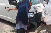 Mobil MBG Seruduk Pedagang Tahu Crispy di Bekasi Timur, Empat Orang Terluka