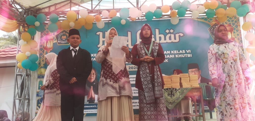 MI Darul Huda Lebak Gelar Haul Akbar, Momen Perpisahan Mengharukan