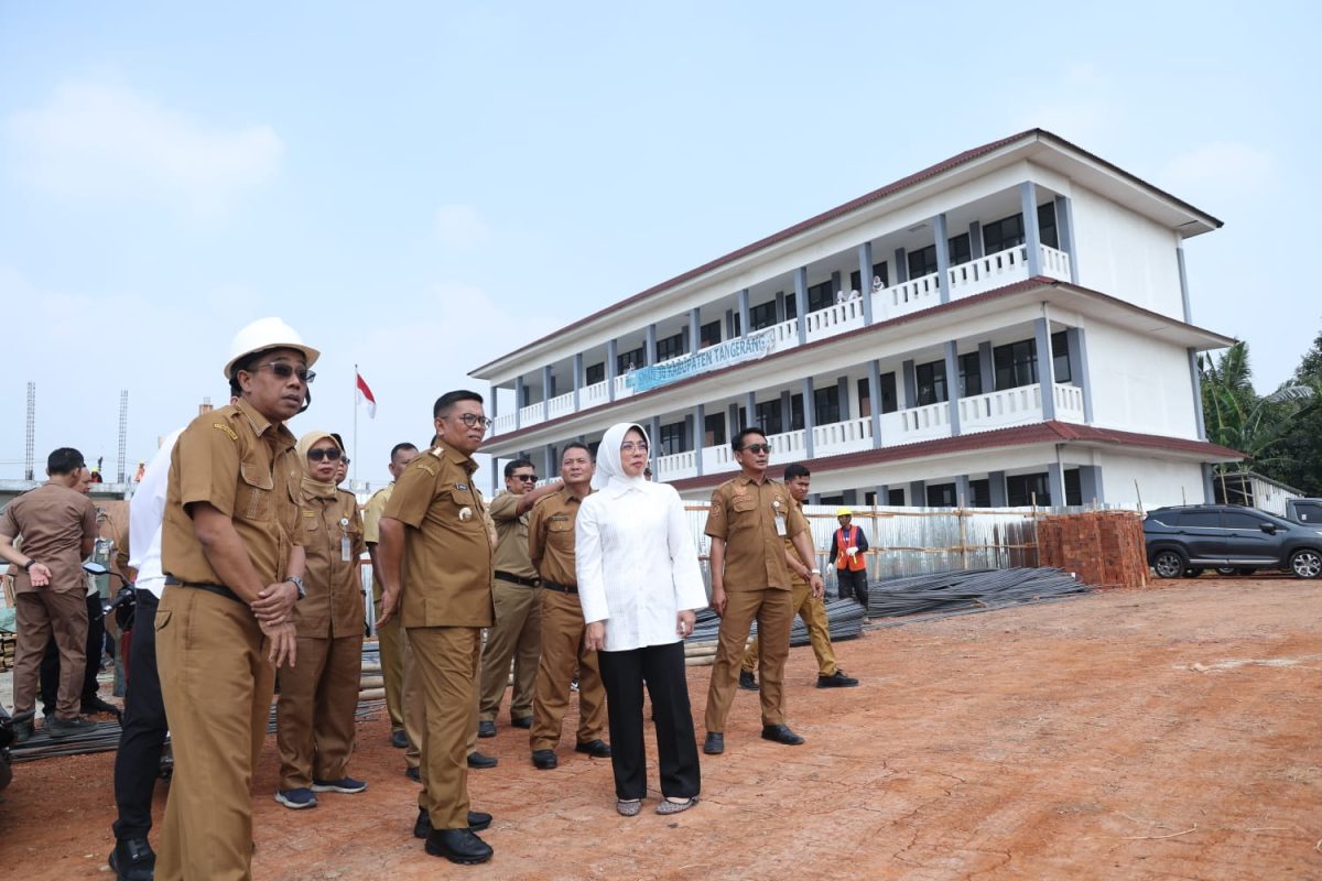 Gubernur Banten Tinjau Pembangunan RKB SMA Negeri 30 Tangerang