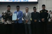 Sekda Deden Hadiri Paripurna Penyampaian Hasil Reses DPRD Banten